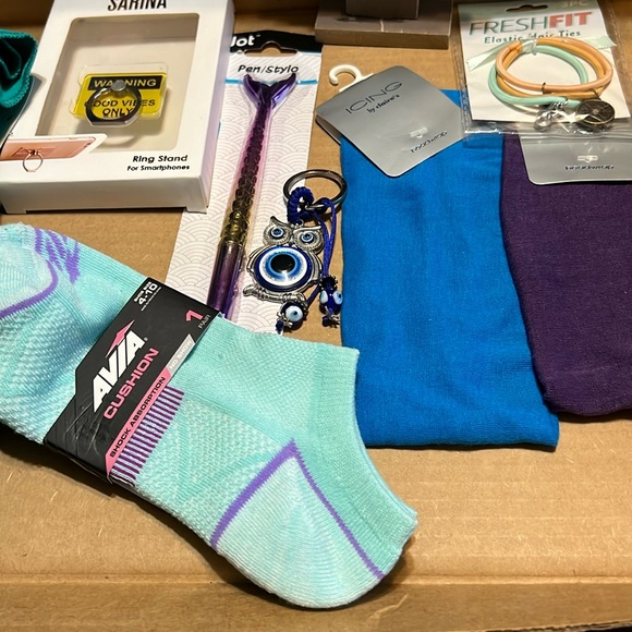 New Ladies/Women Mixed Lot Accessories Bundle of 9 Items Gift Idea (H-8) - Picture 6 of 16